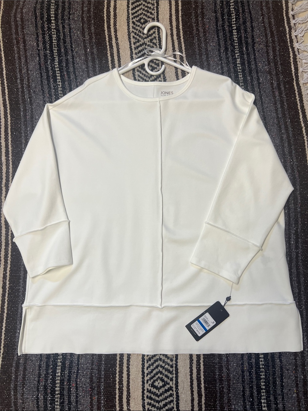 Jones New York Ivory Center-Seam Pullover
